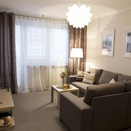 Warsawrent Centralna * Varsovia