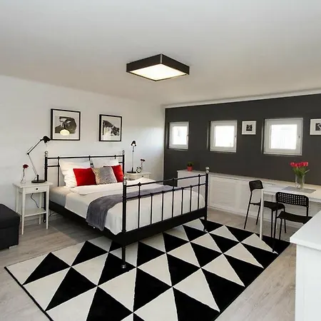 Warsawrent Centralna Apartment *
